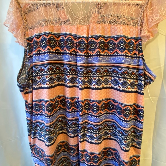 Plus size tops - Picture 3 of 13